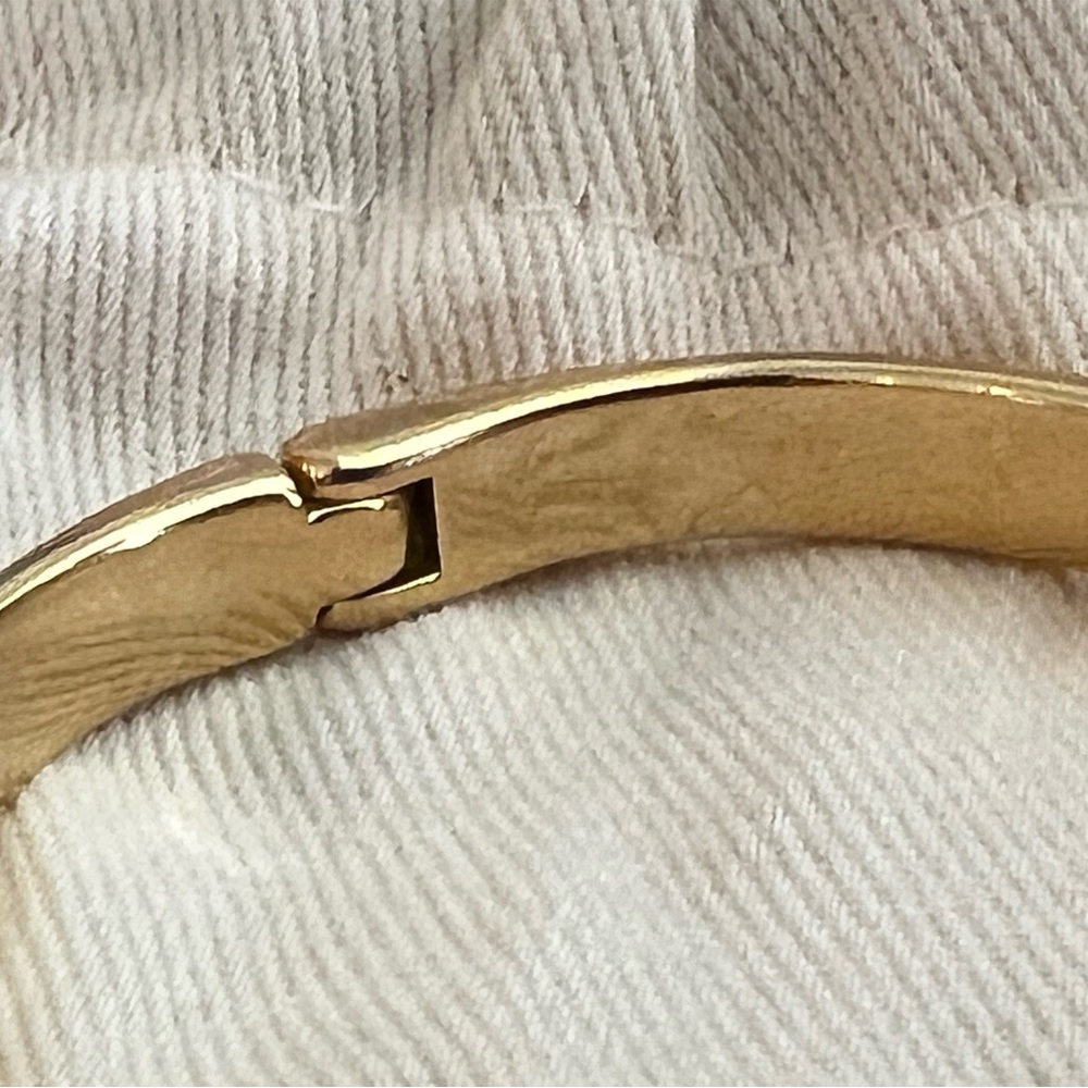 Louis Vuitton Nanogram Bracelet - Picture 7 of 15